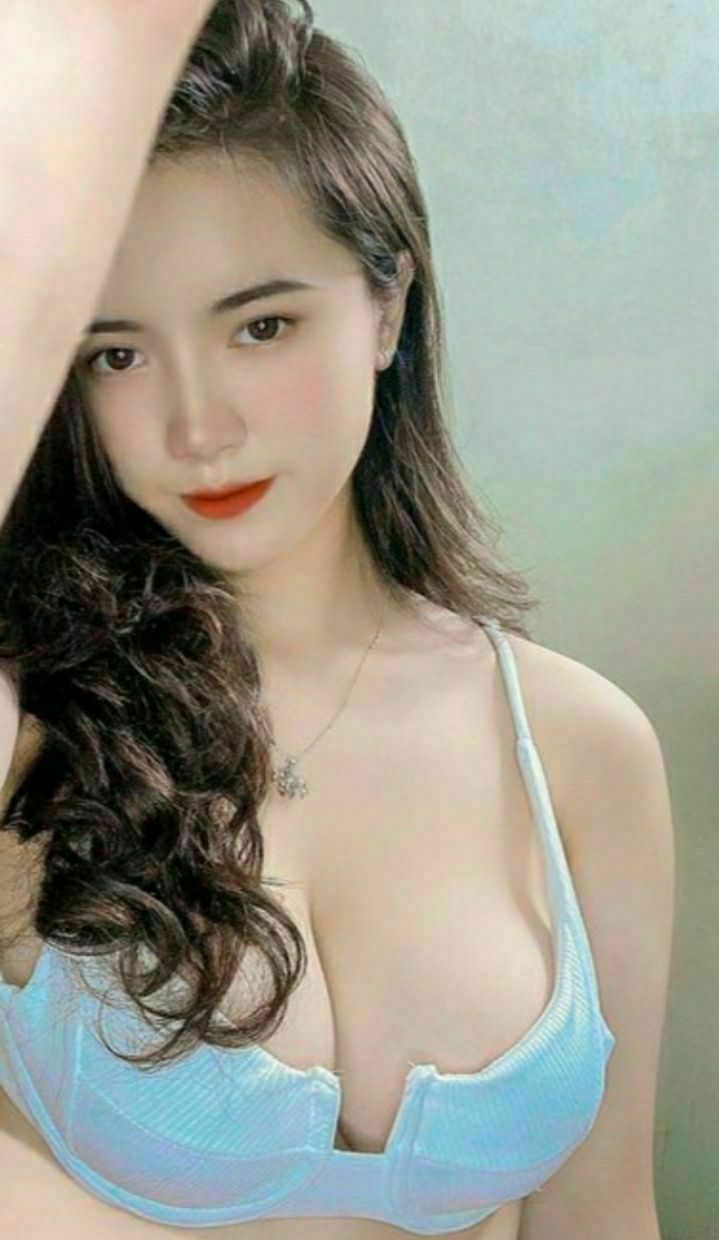 em chỉ đút vào 1cm thôi mà chị sex